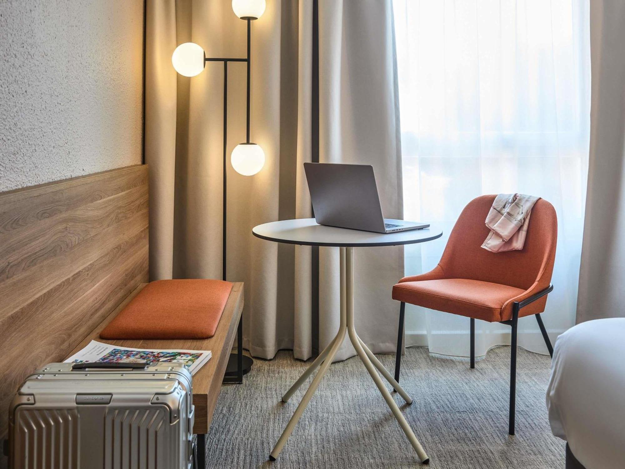 Hotel Novotel Beaumanoir 4*